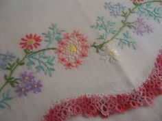 c3aad27e48980fc2b7e01d39be03d3d8--embroidered-pillowcases-work-looks.jpg