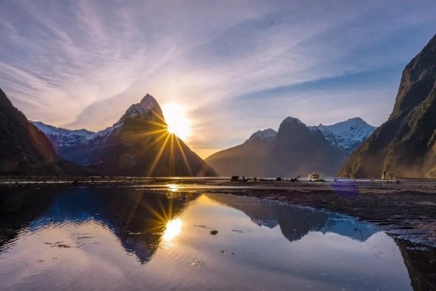 Milford-sound-mitre-peak.jpg