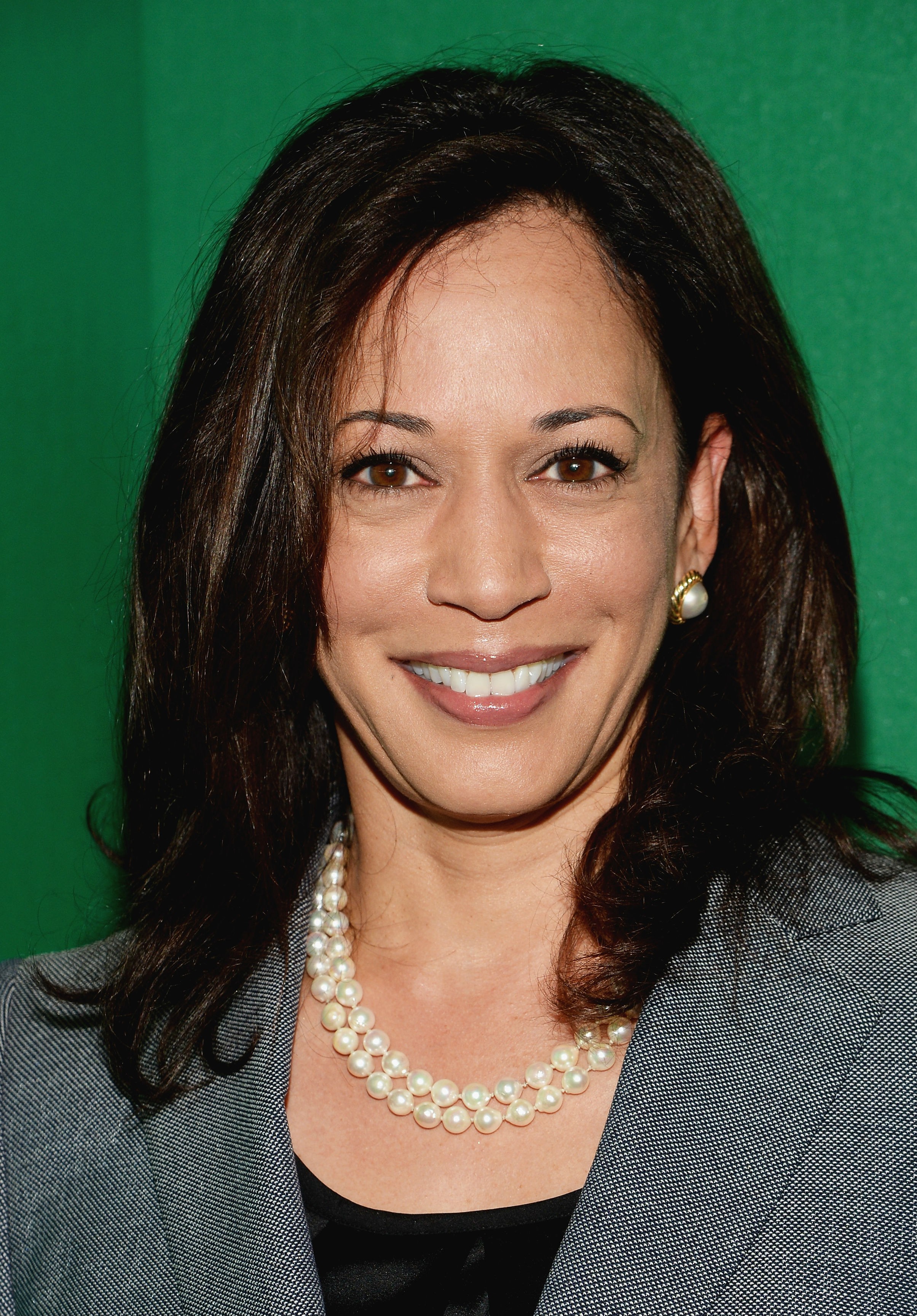 kamala-harris-playlist-1498146546-compressed.jpg