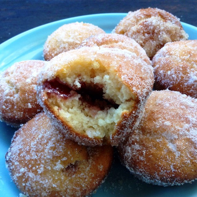 jam-doughnut-muffins-raspberry.jpg