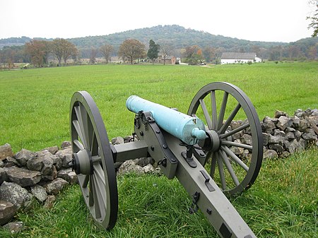 450px-Gettysburg_PA_bronze_12-pdr_howitzer_CSA.jpg