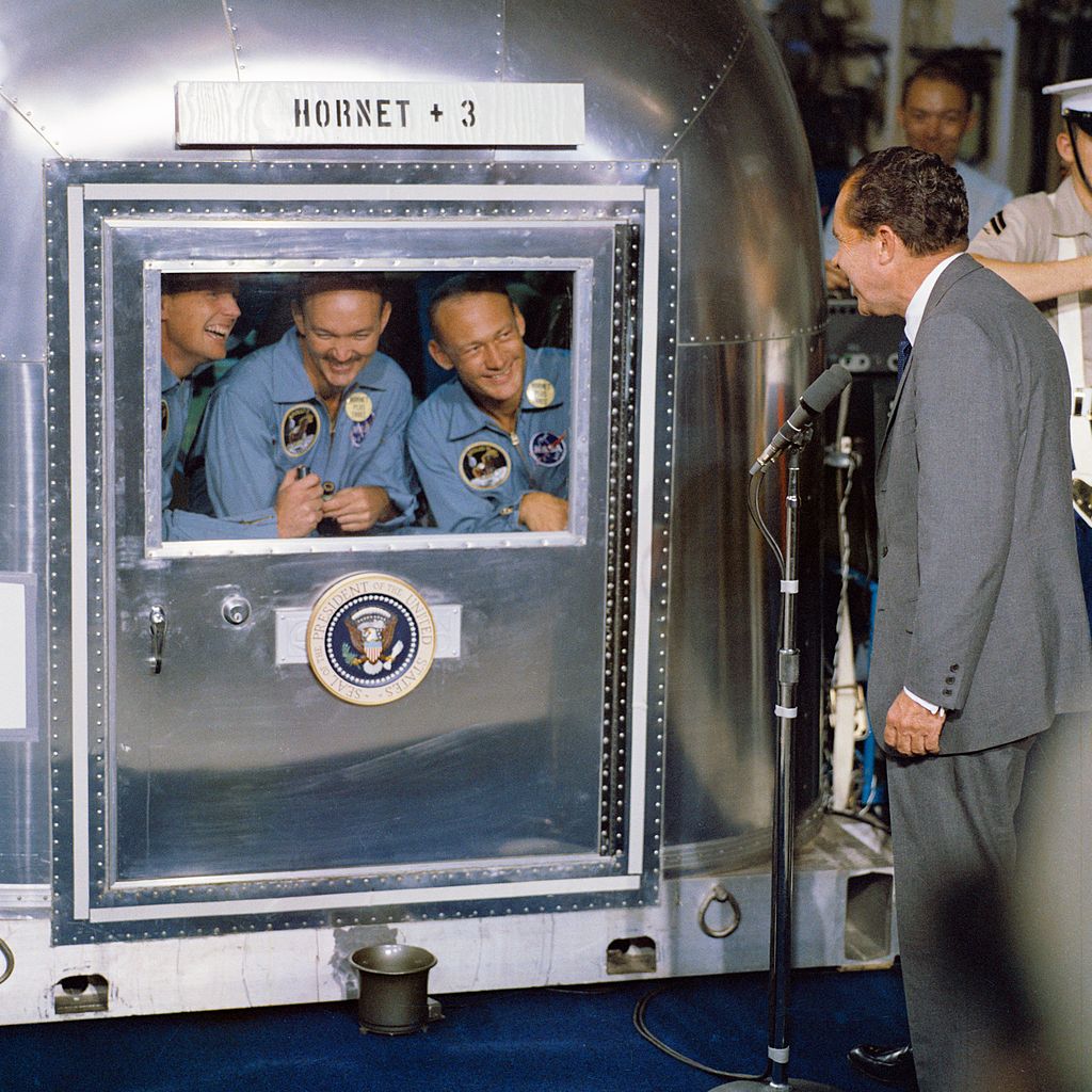 1024px-President_Nixon_welcomes_the_Apollo_11_astronauts_aboard_the_U.S.S._Hornet.jpg