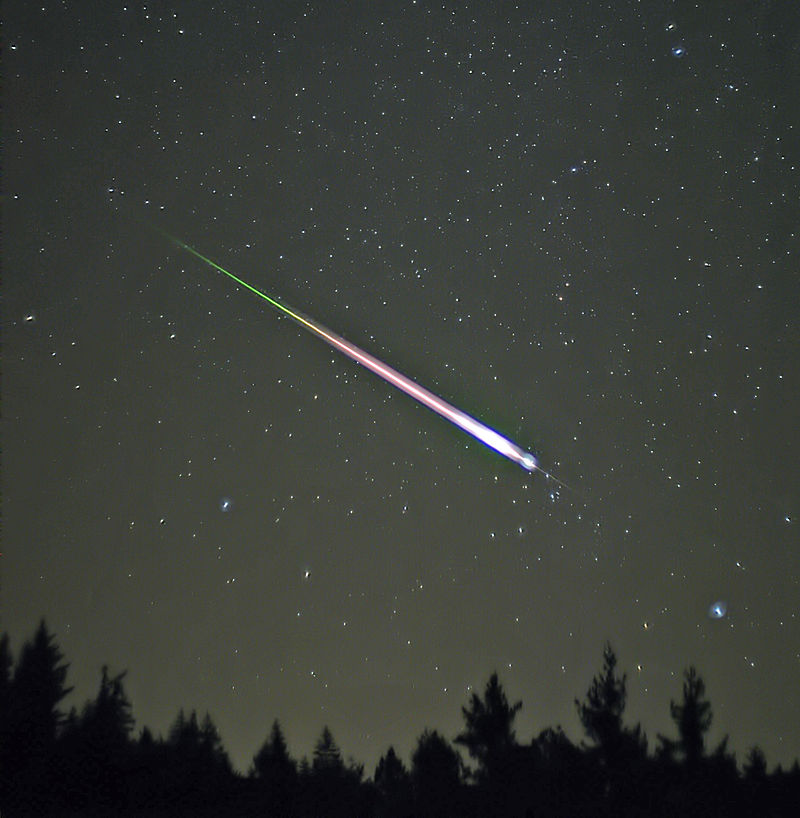 800px-Leonid_Meteor.jpg