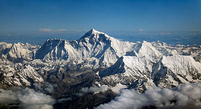 400px-Mount_Everest_as_seen_from_Drukair2_PLW_edit.jpg