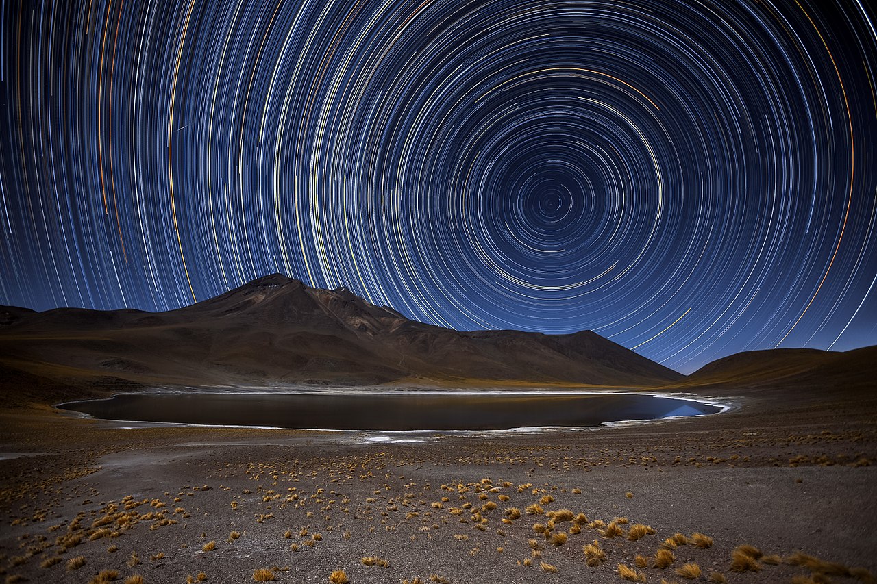 1280px-All_In_A_Spin_Star_trail.jpg