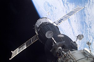 300px-Soyuz_TMA-1_at_the_ISS.jpg